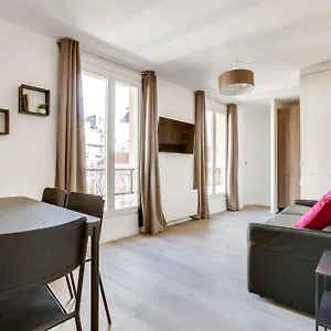 Volontaire Appartement Paris